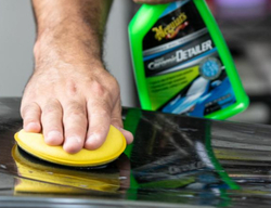 Meguiar's Hybrid Ceramic Quik Clay Kit - sada na dekontaminaci laku s kermickým lubrikantem