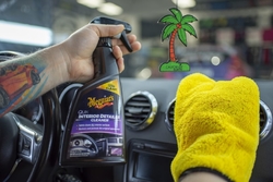 Meguiar's Quik Interior Detailer - čistič interiérových povrchů, matný vzhled, 473 ml